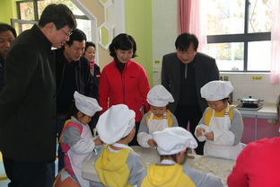 游旭群副校长一行赴实验小学 幼儿园和教学仪器厂检查指导工作