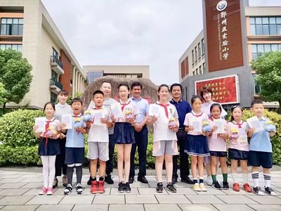 【实小快车道】播种新希望,共谱中国梦--鄞州区实验小学教育集团2019学年第一学期开学典礼暨浙江少儿频道“成长树”计划启动仪式