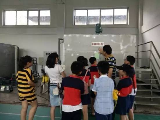 惜水爱水节水护水，从我做起——实验小学四（1）中队假日阳光小队暑期实践活动之参观桐庐县自来水厂